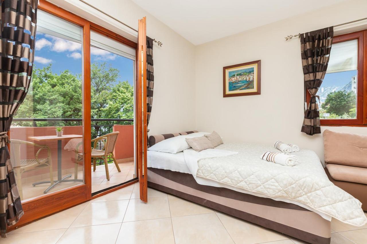 Apartments Donkovic Котор Екстериор снимка