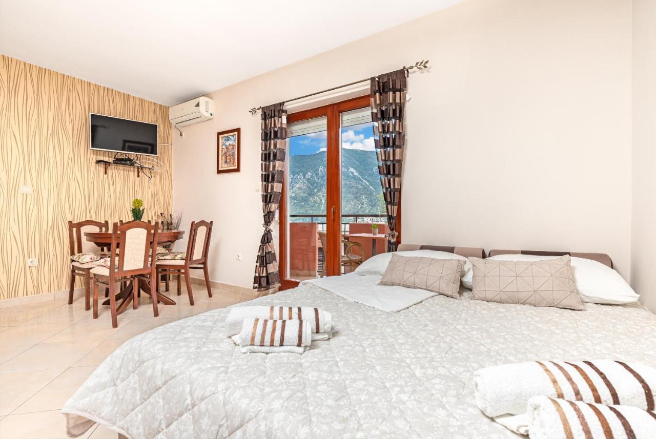 Apartments Donkovic Котор Екстериор снимка