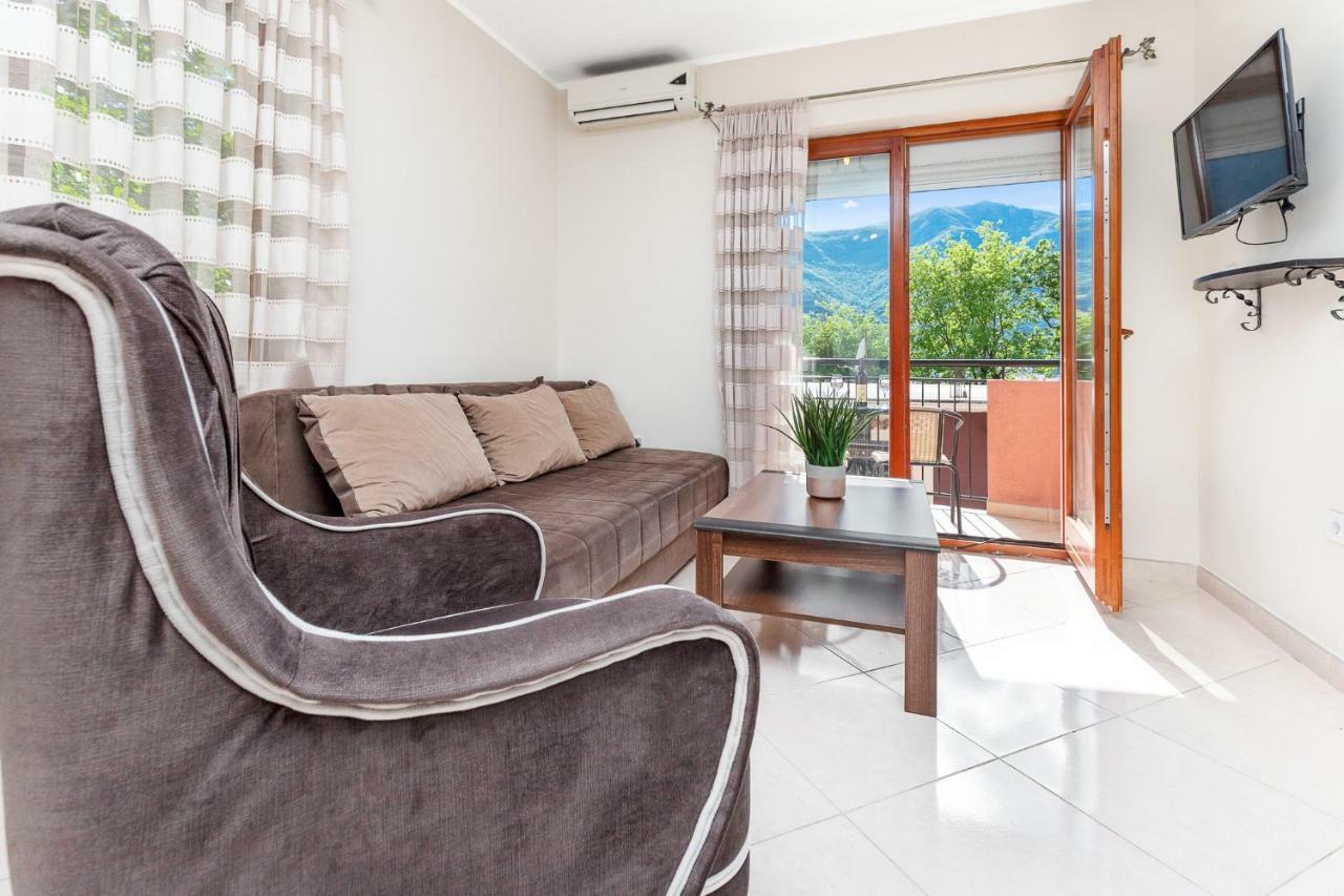 Apartments Donkovic Котор Екстериор снимка