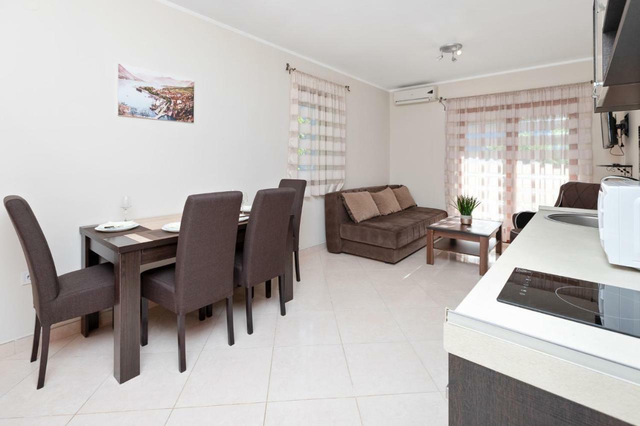 Apartments Donkovic Котор Екстериор снимка