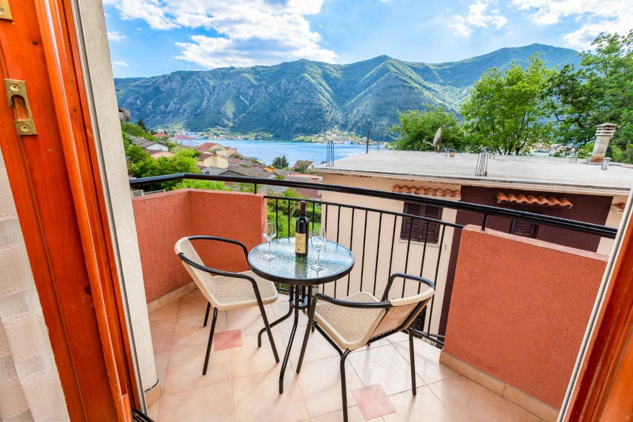 Apartments Donkovic Котор Екстериор снимка