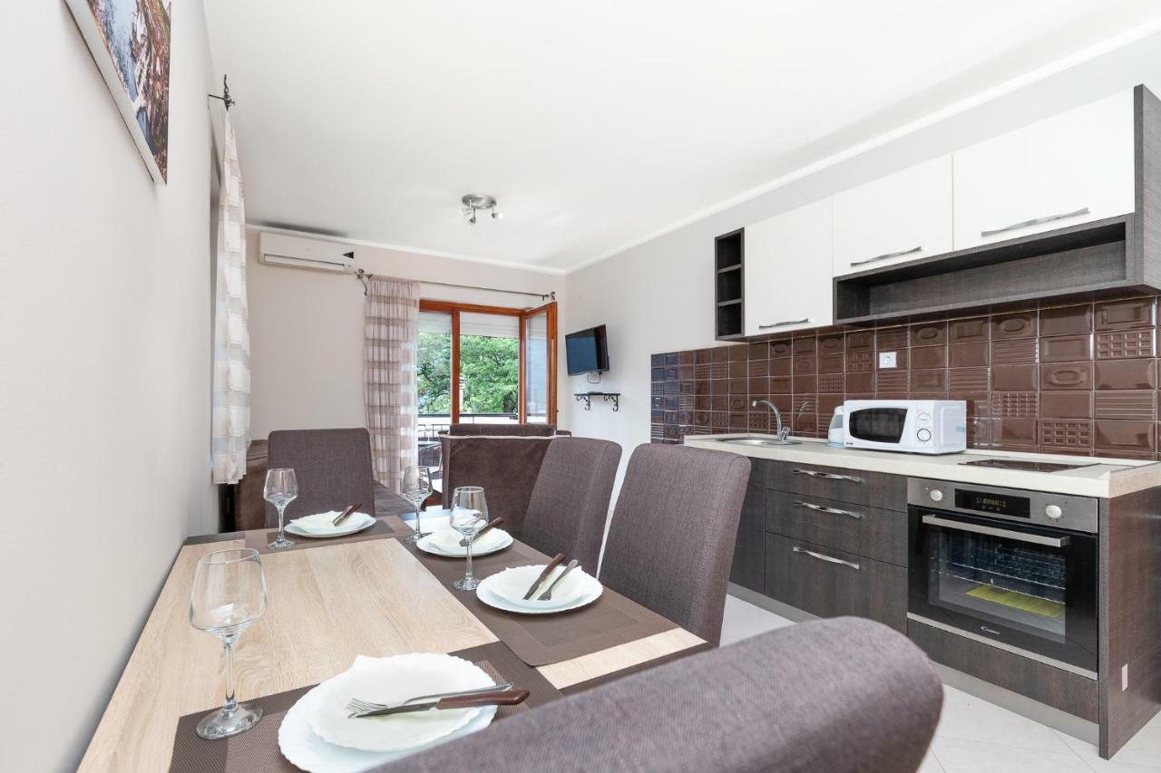 Apartments Donkovic Котор Екстериор снимка