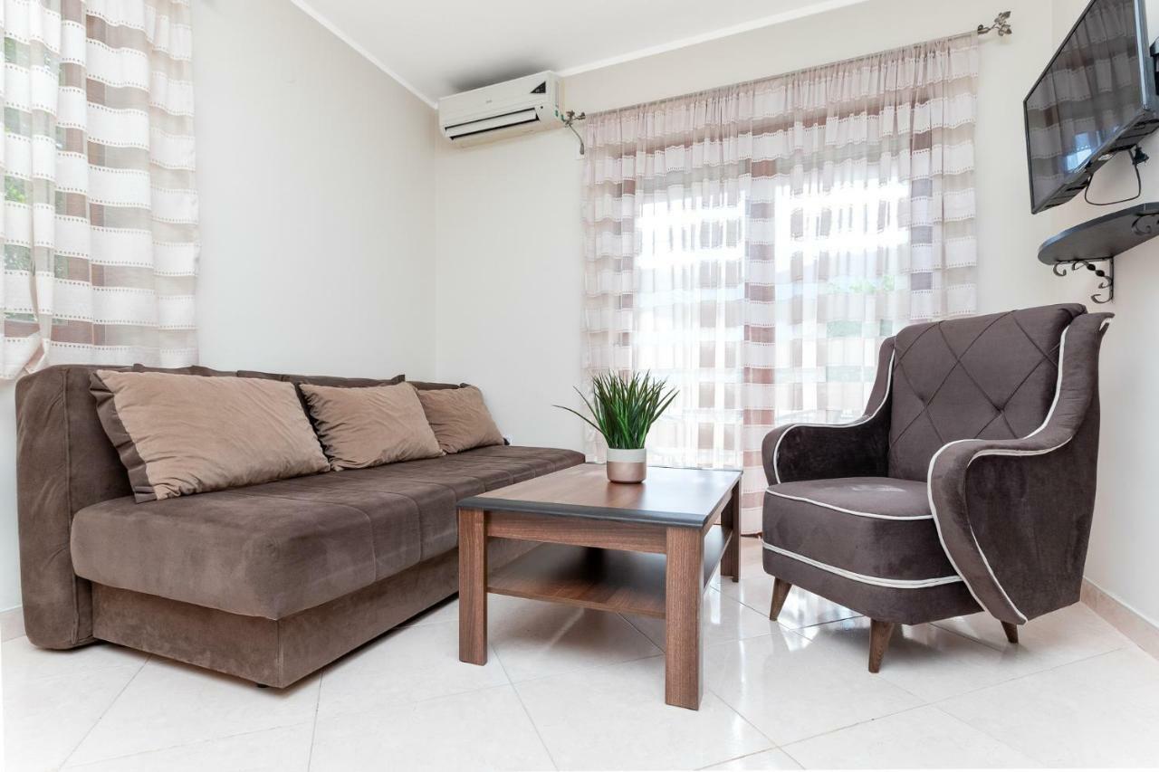 Apartments Donkovic Котор Екстериор снимка